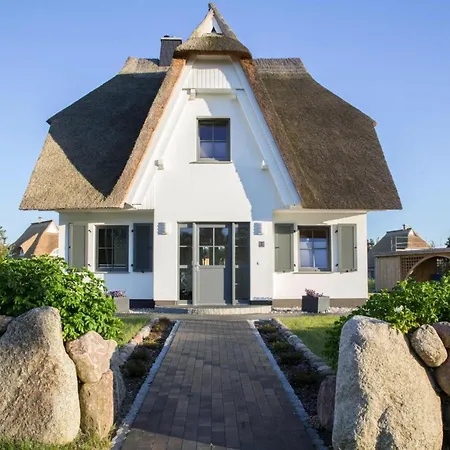 Prázdninový dům Luxus Reetdachhaus In Mit Sauna, Cleaning Included *