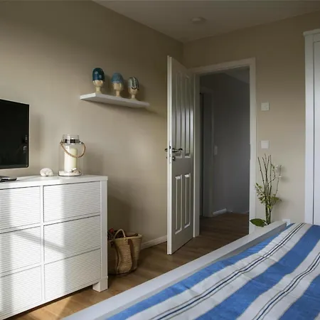 Luxus Reetdachhaus In Mit Sauna, Cleaning Included Prázdninový dům *